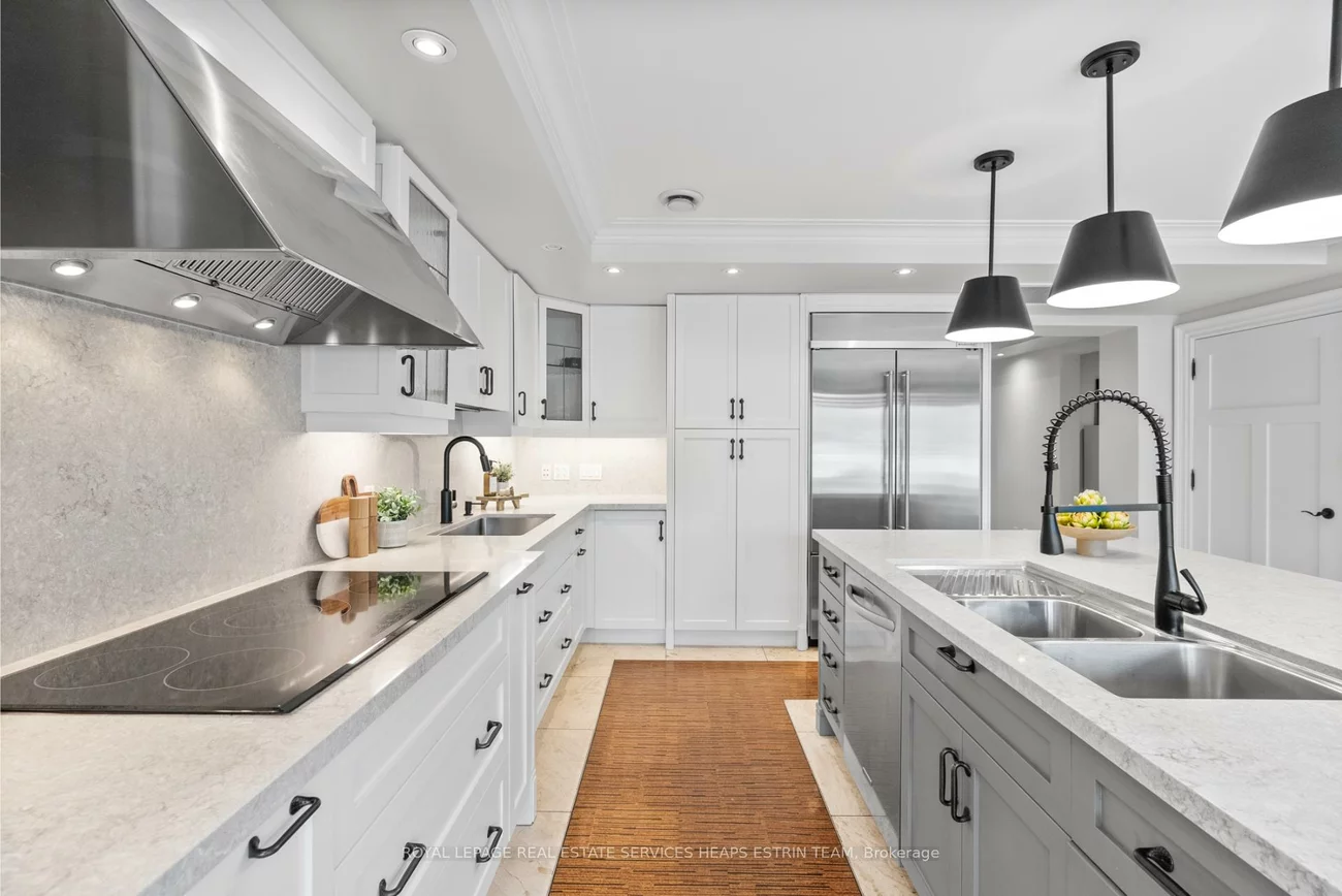 32, Parkhurst, Leaside, Toronto