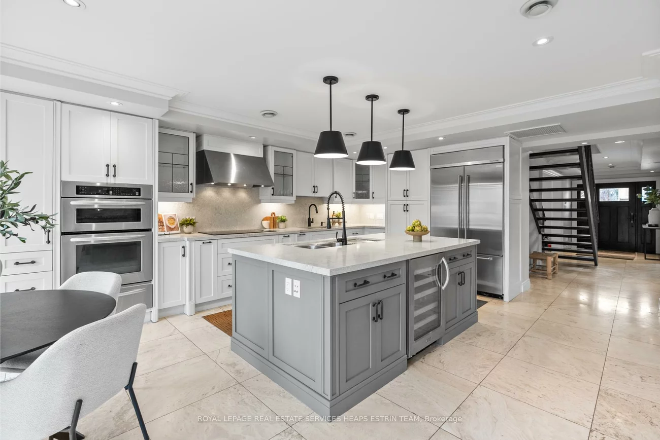 32, Parkhurst, Leaside, Toronto