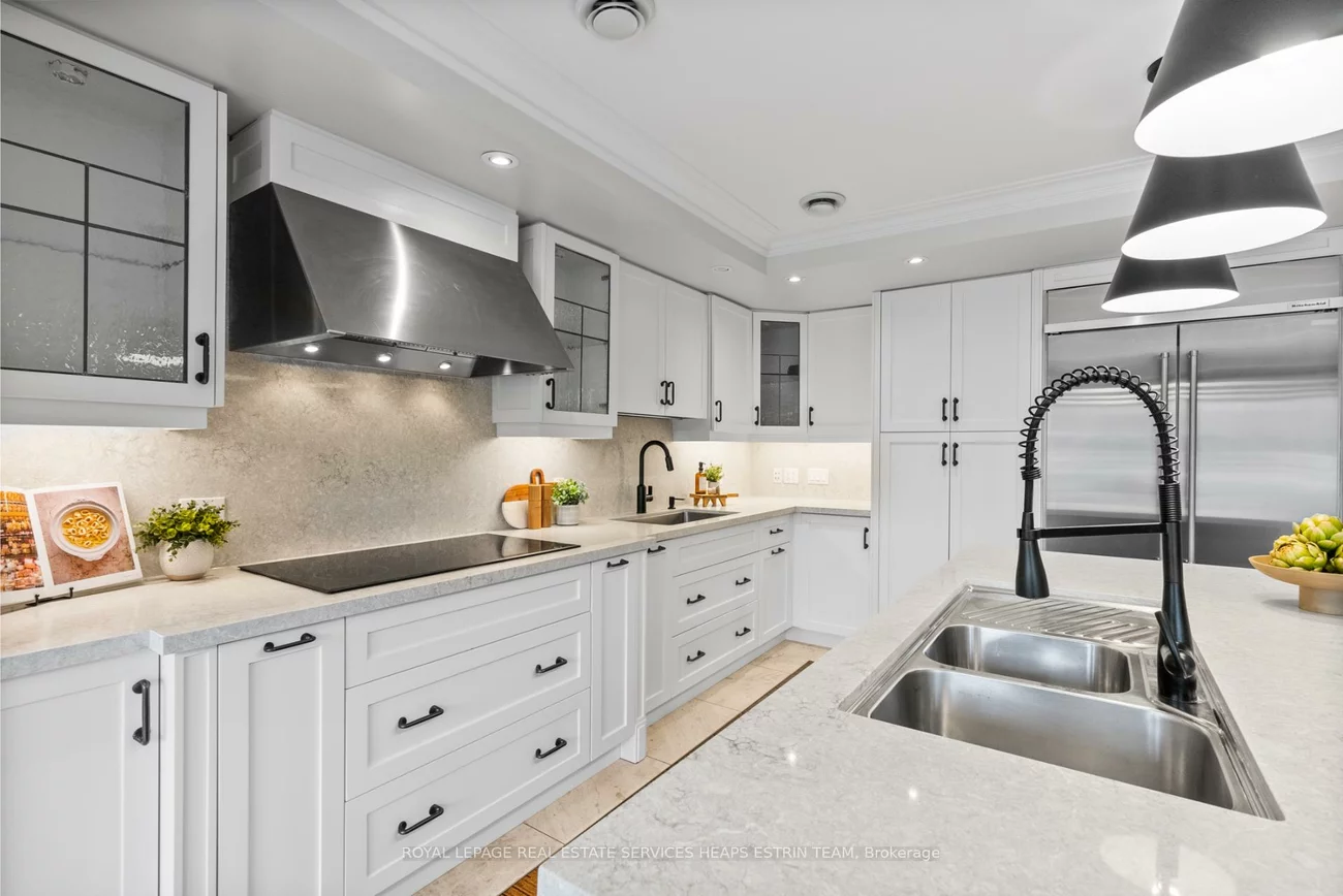 32, Parkhurst, Leaside, Toronto