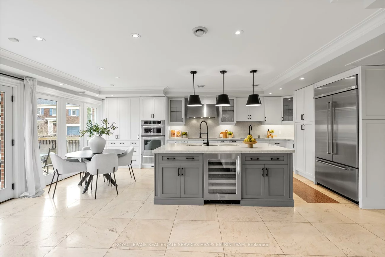 32, Parkhurst, Leaside, Toronto