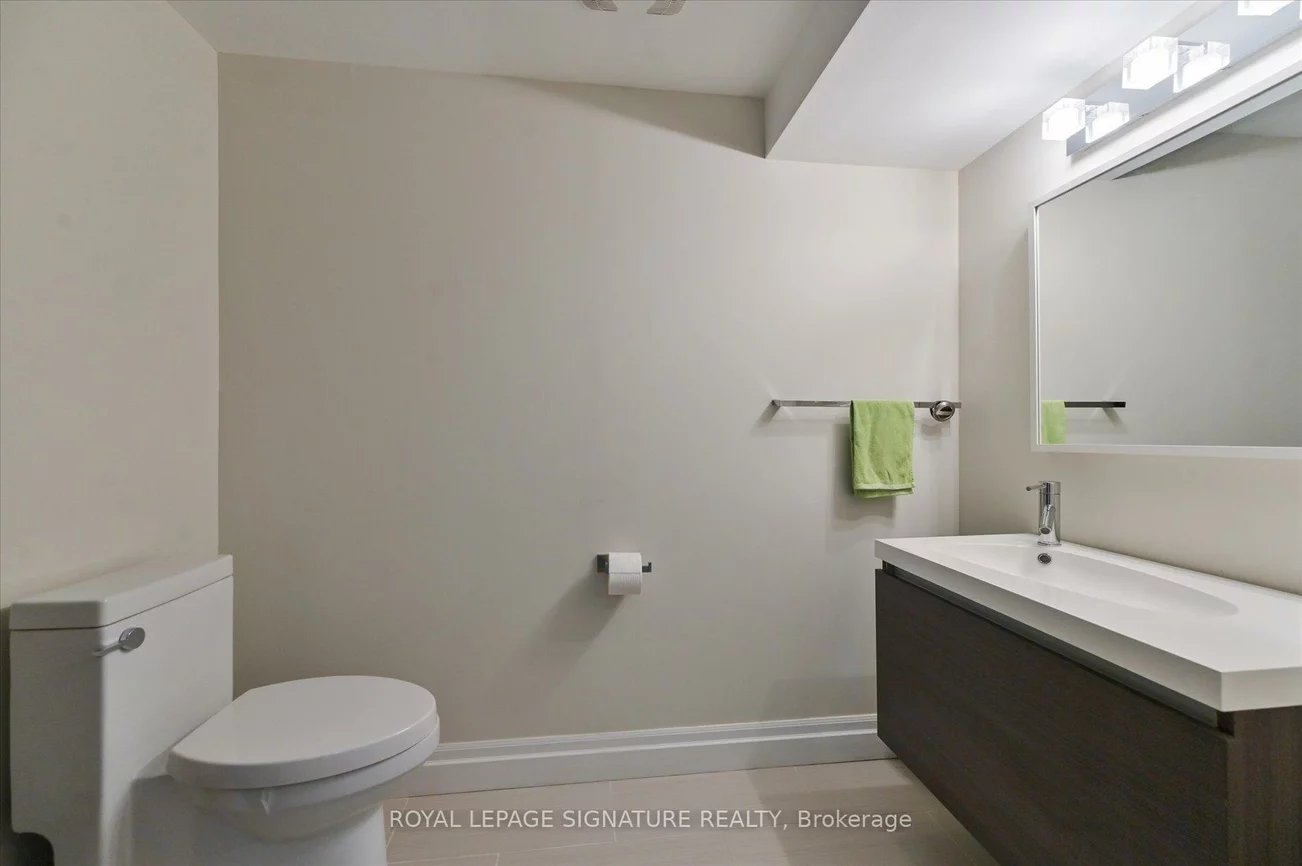 242, Olive, Willowdale East, Toronto