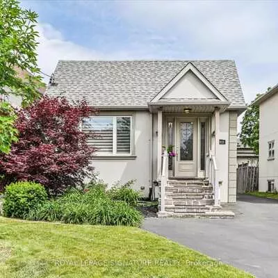 242, Olive, Willowdale East, Toronto