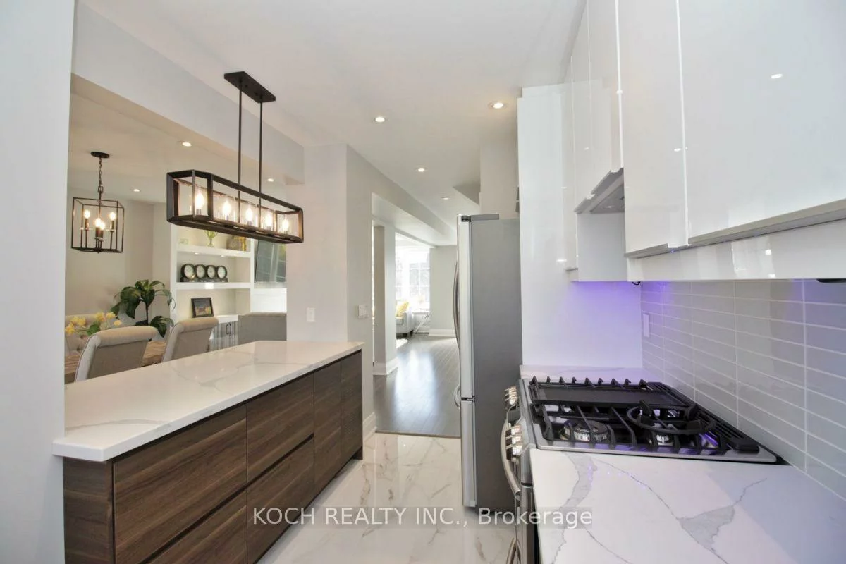 160, Donegall, Leaside, Toronto