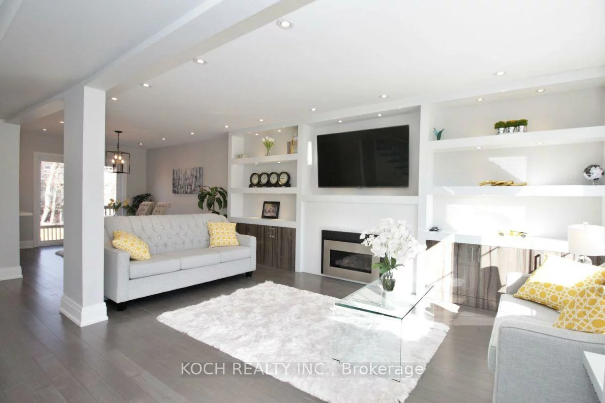 160, Donegall, Leaside, Toronto