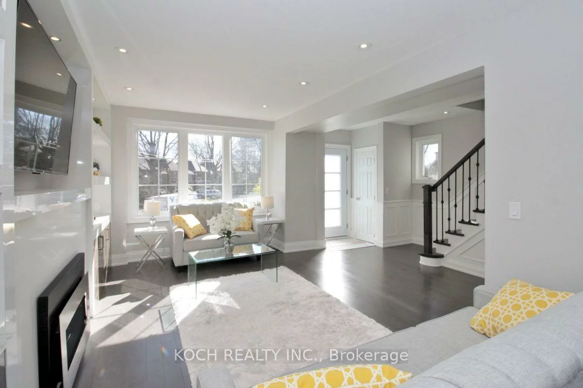 160, Donegall, Leaside, Toronto