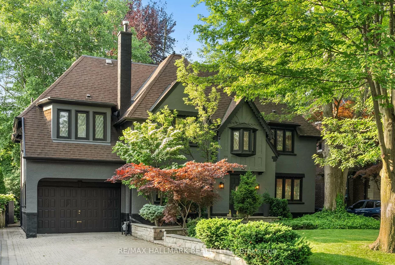 16, Elderwood, Forest Hill South, Toronto
