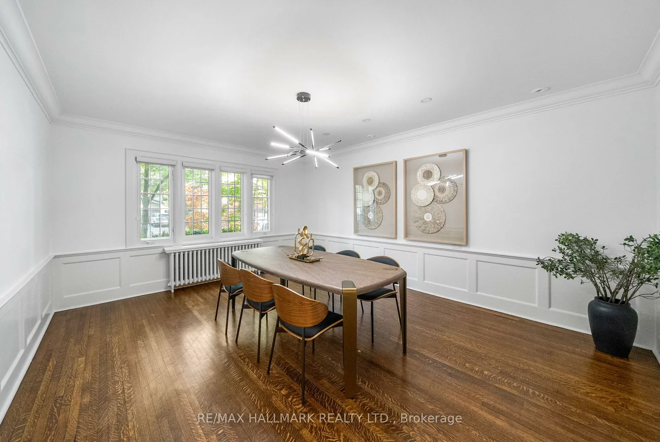 16, Elderwood, Forest Hill South, Toronto