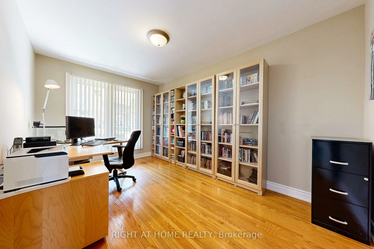 5, Robinter, Newtonbrook East, Toronto