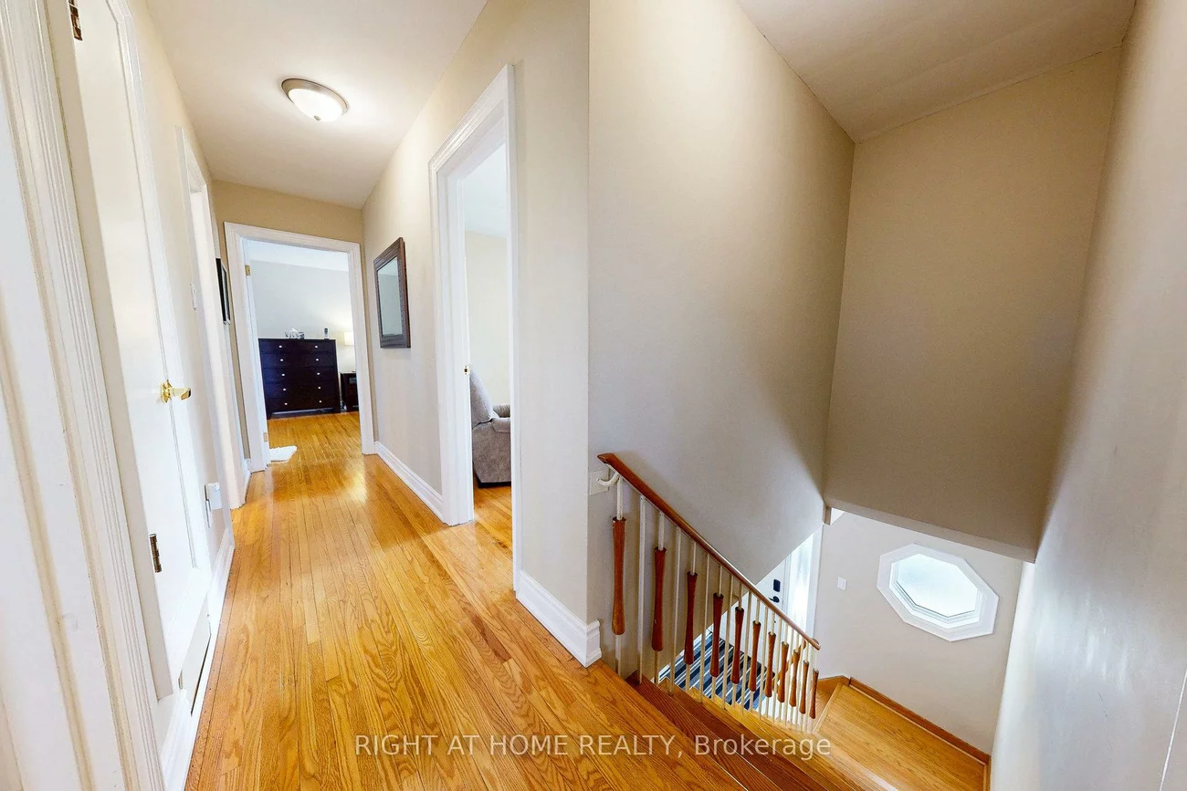 5, Robinter, Newtonbrook East, Toronto