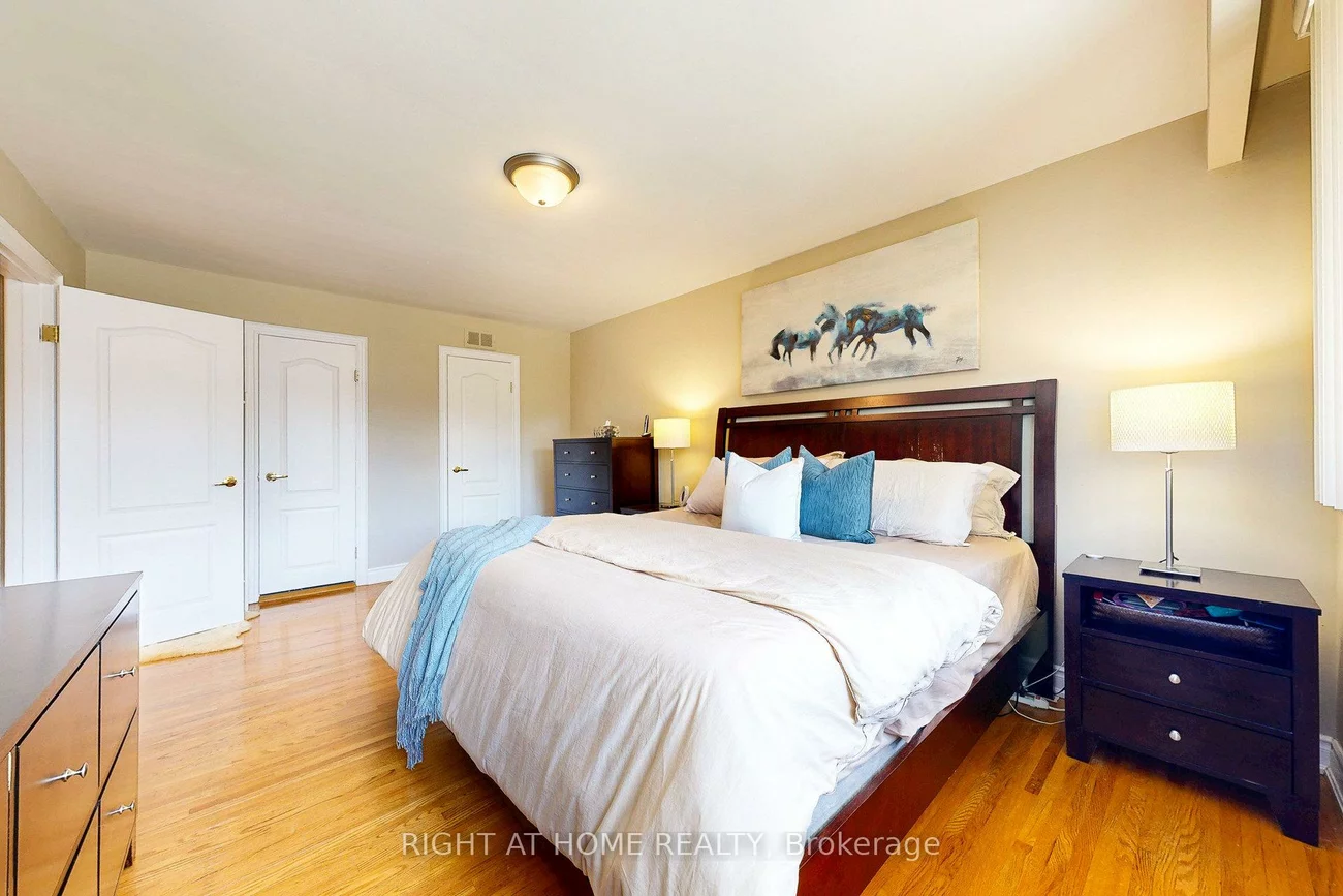 5, Robinter, Newtonbrook East, Toronto
