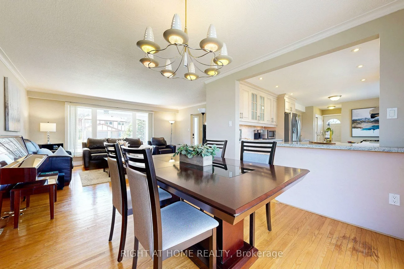 5, Robinter, Newtonbrook East, Toronto