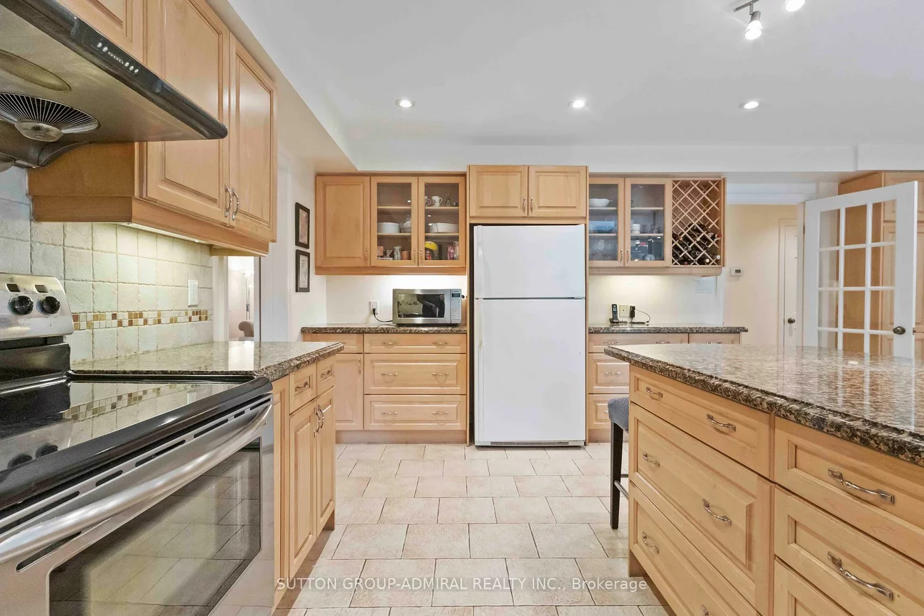 71, Farmstead, St. Andrew-Windfields, Toronto