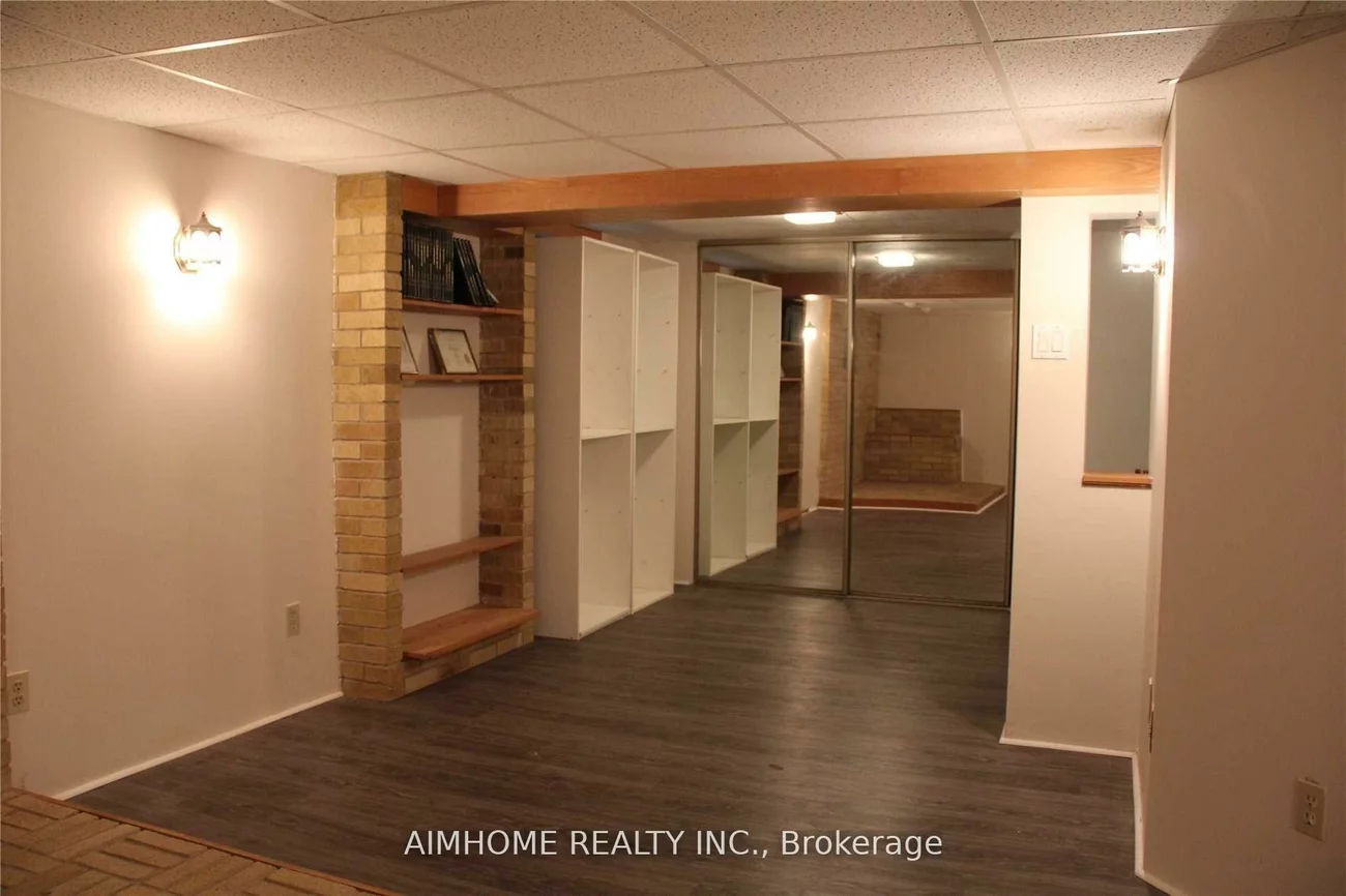 159, Alfred, Willowdale East, Toronto