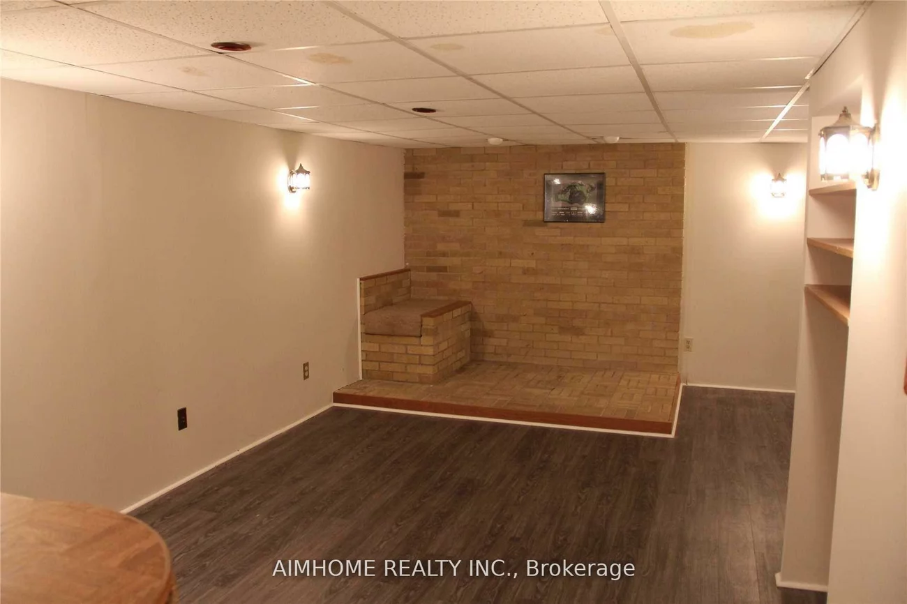 159, Alfred, Willowdale East, Toronto