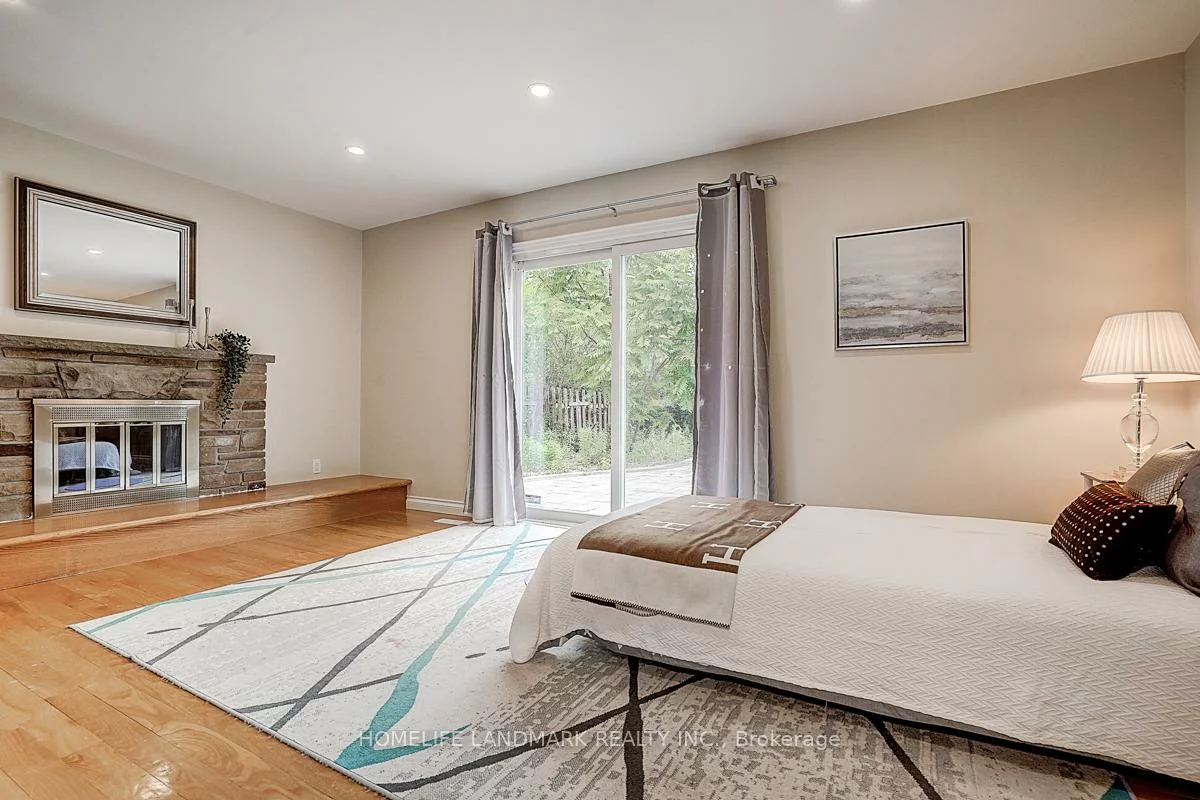 89, Whitehorn, Don Valley Village, Toronto