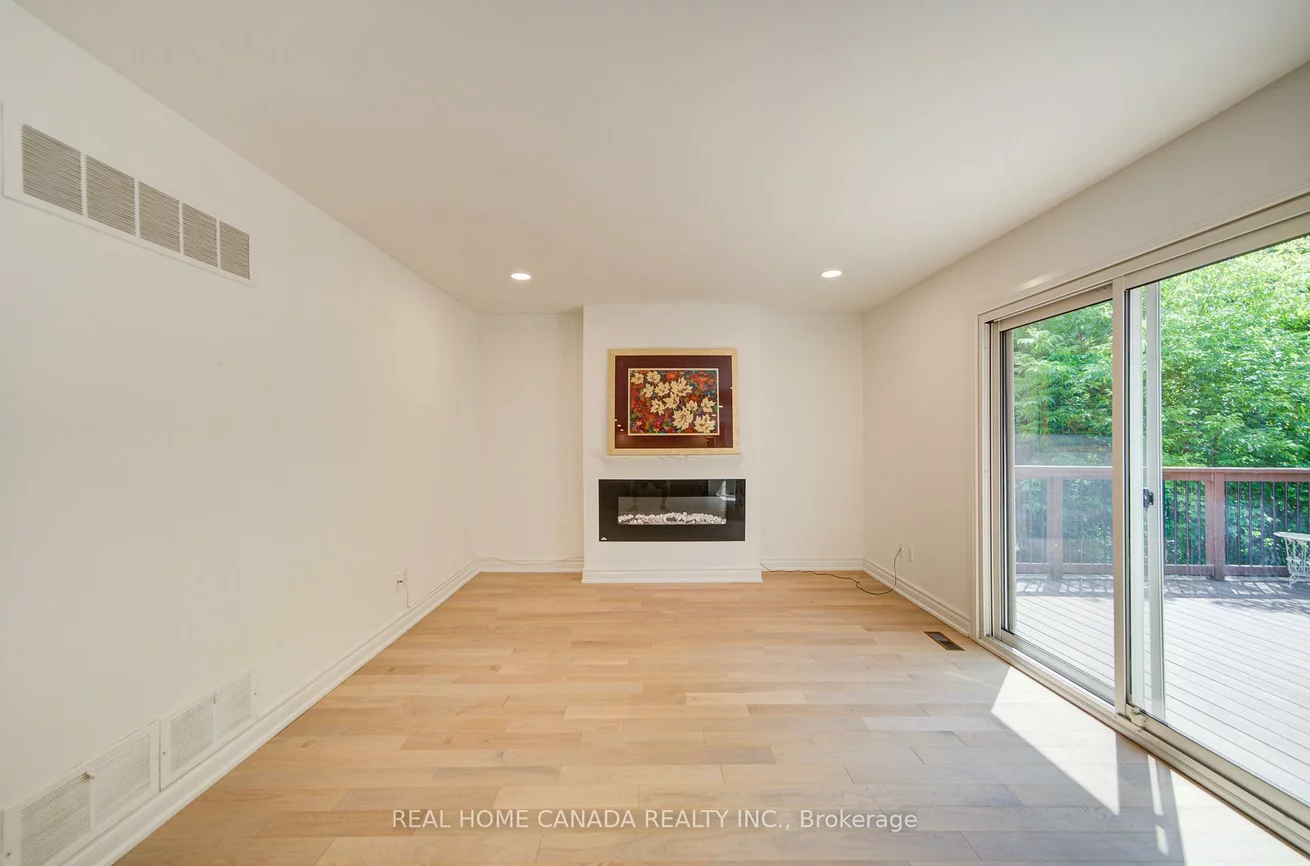 20, Saddletree, Bayview Woods-Steeles, Toronto