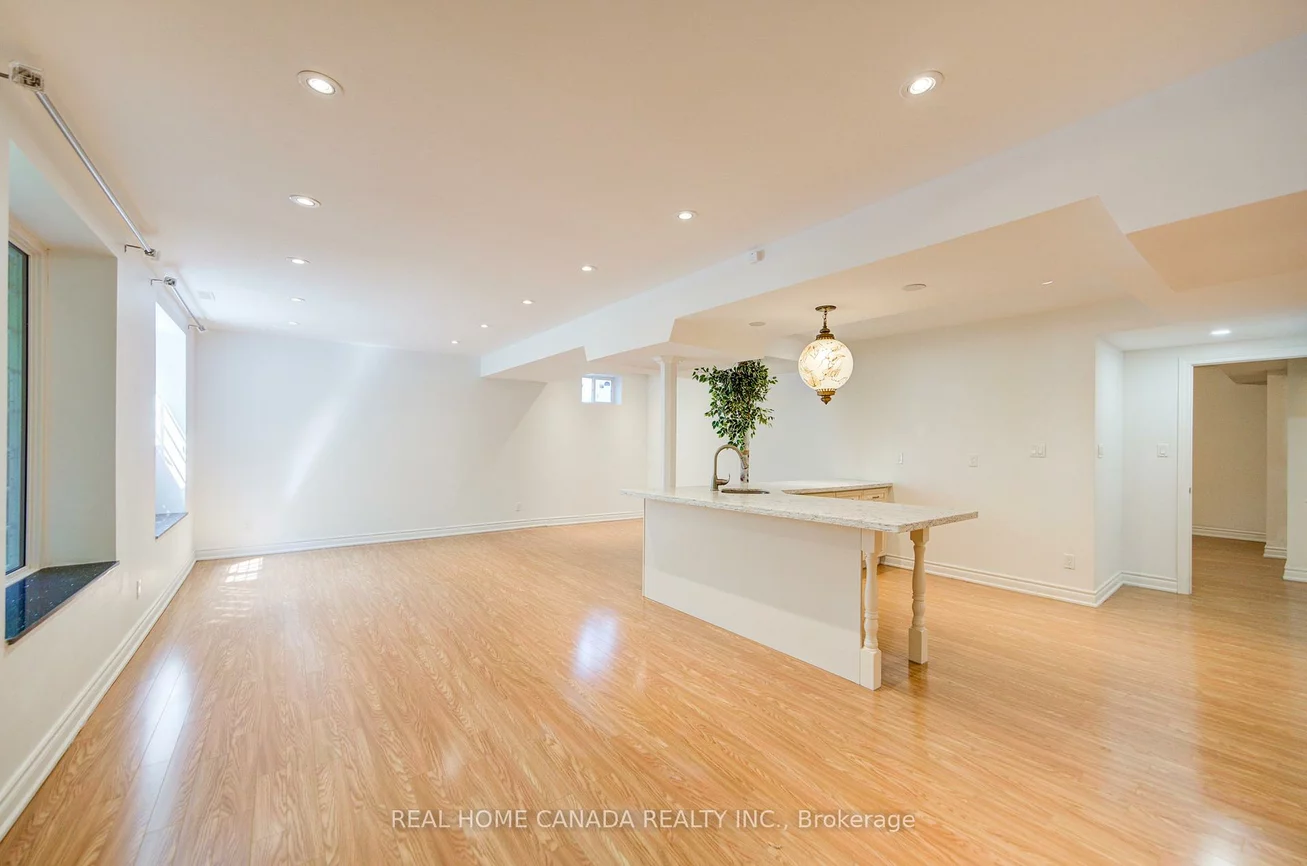 20, Saddletree, Bayview Woods-Steeles, Toronto