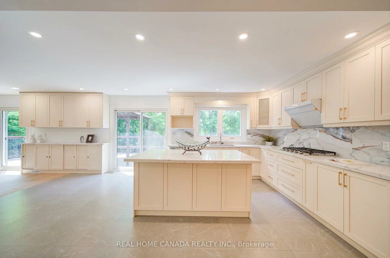 20, Saddletree, Bayview Woods-Steeles, Toronto
