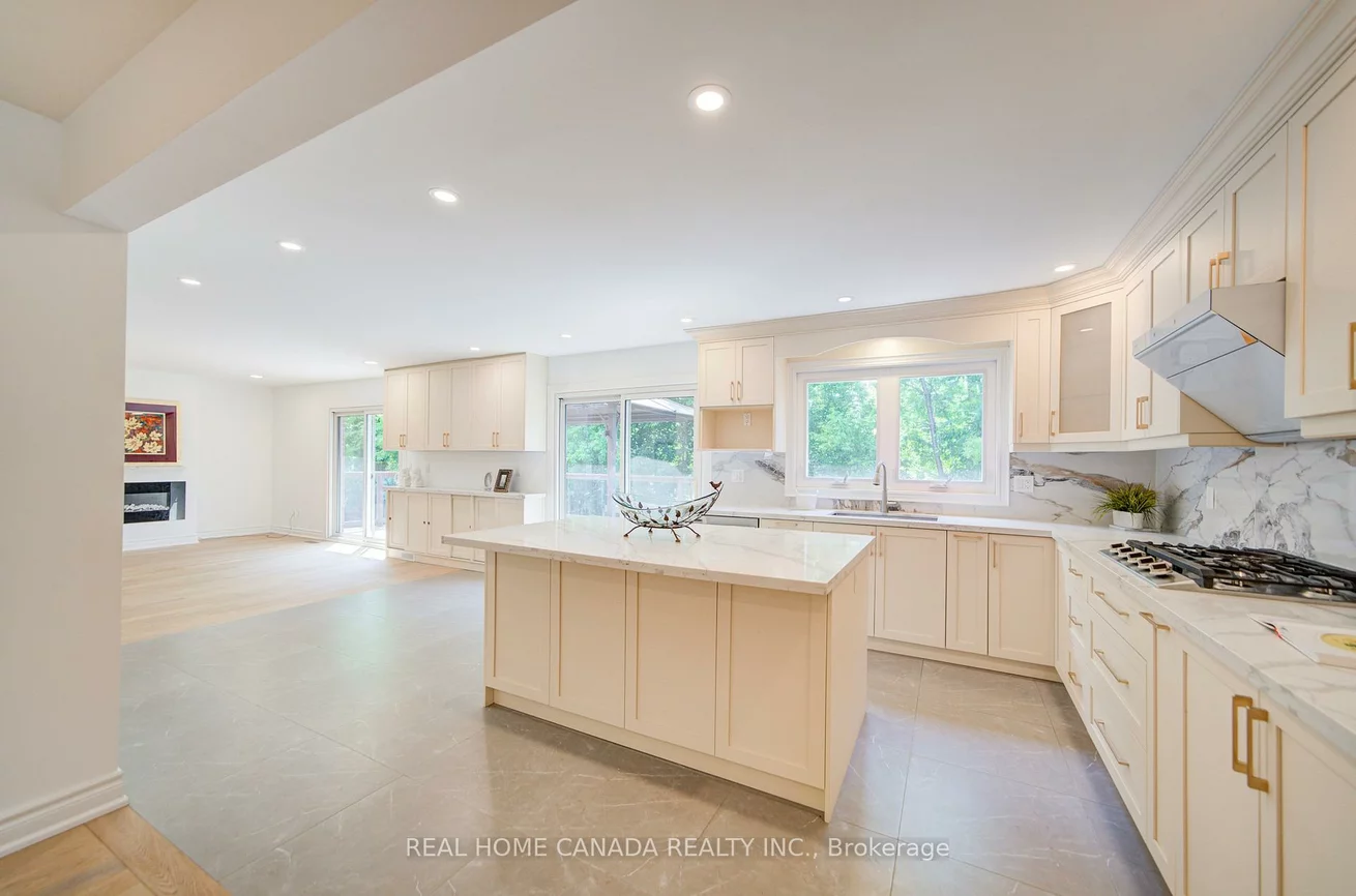 20, Saddletree, Bayview Woods-Steeles, Toronto