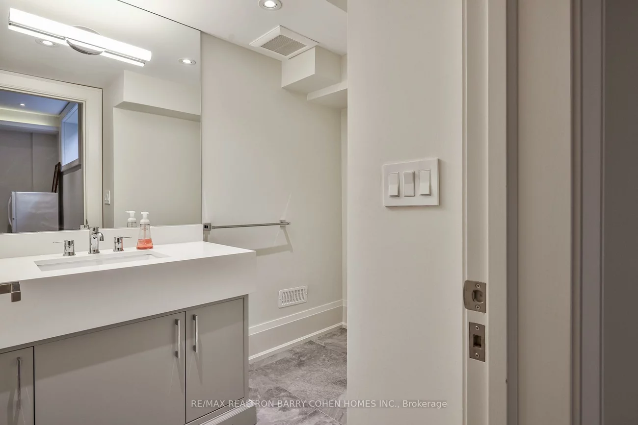 6, Stubbs, St. Andrew-Windfields, Toronto