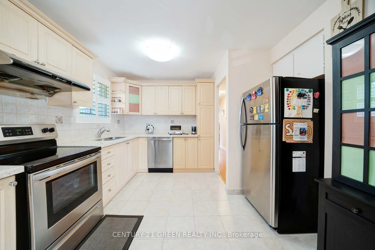 159, Hollyberry, Hillcrest Village, Toronto