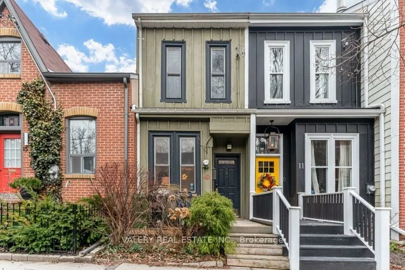 13, Sword, Cabbagetown-South St. James Town, Toronto