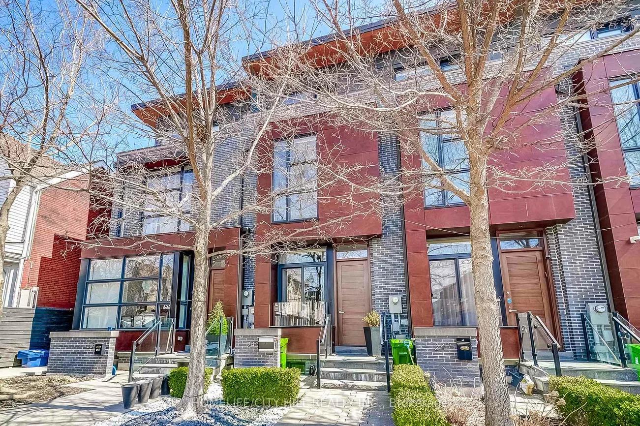 249, Claremont, Trinity-Bellwoods, Toronto