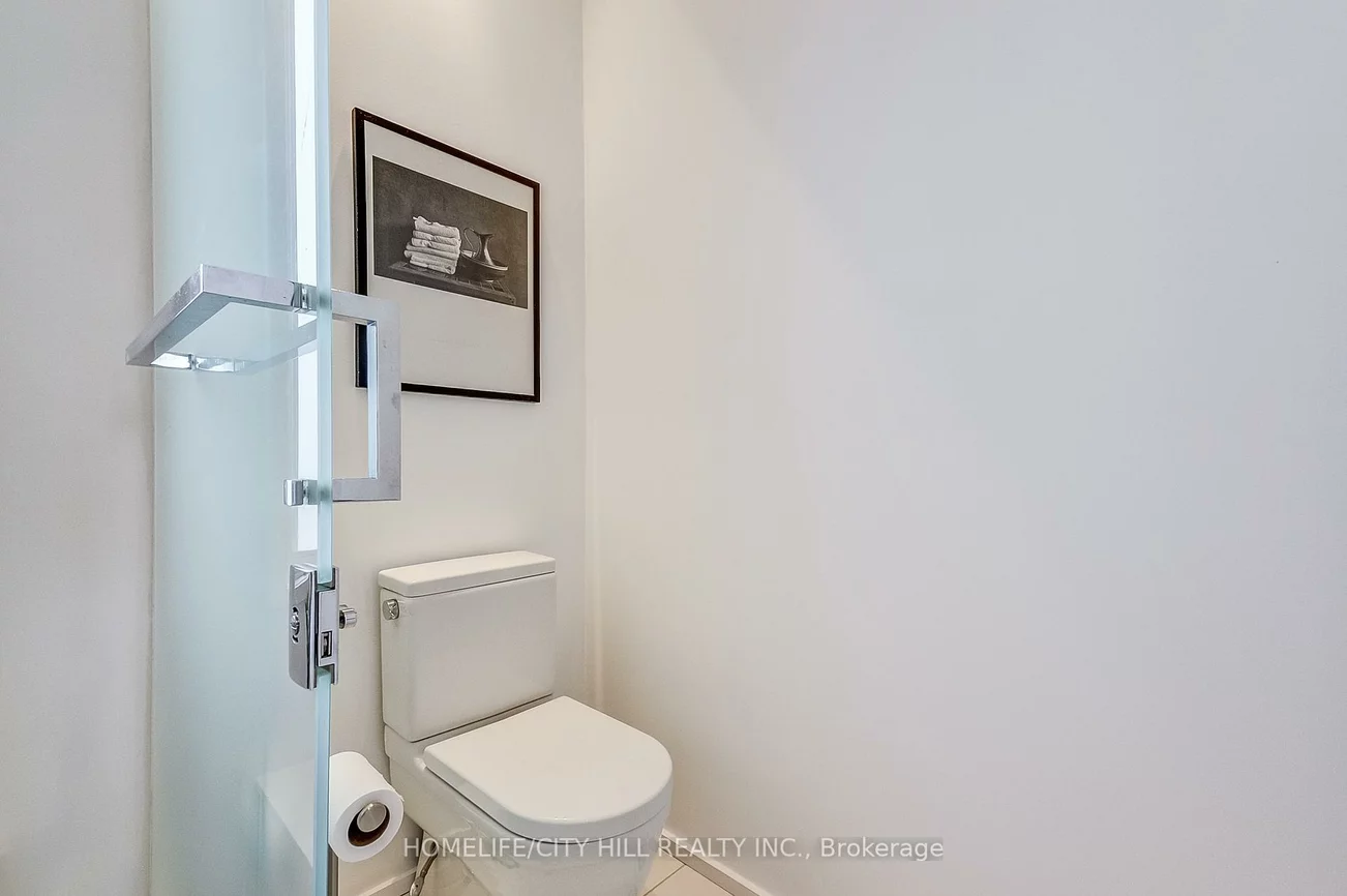 249, Claremont, Trinity-Bellwoods, Toronto