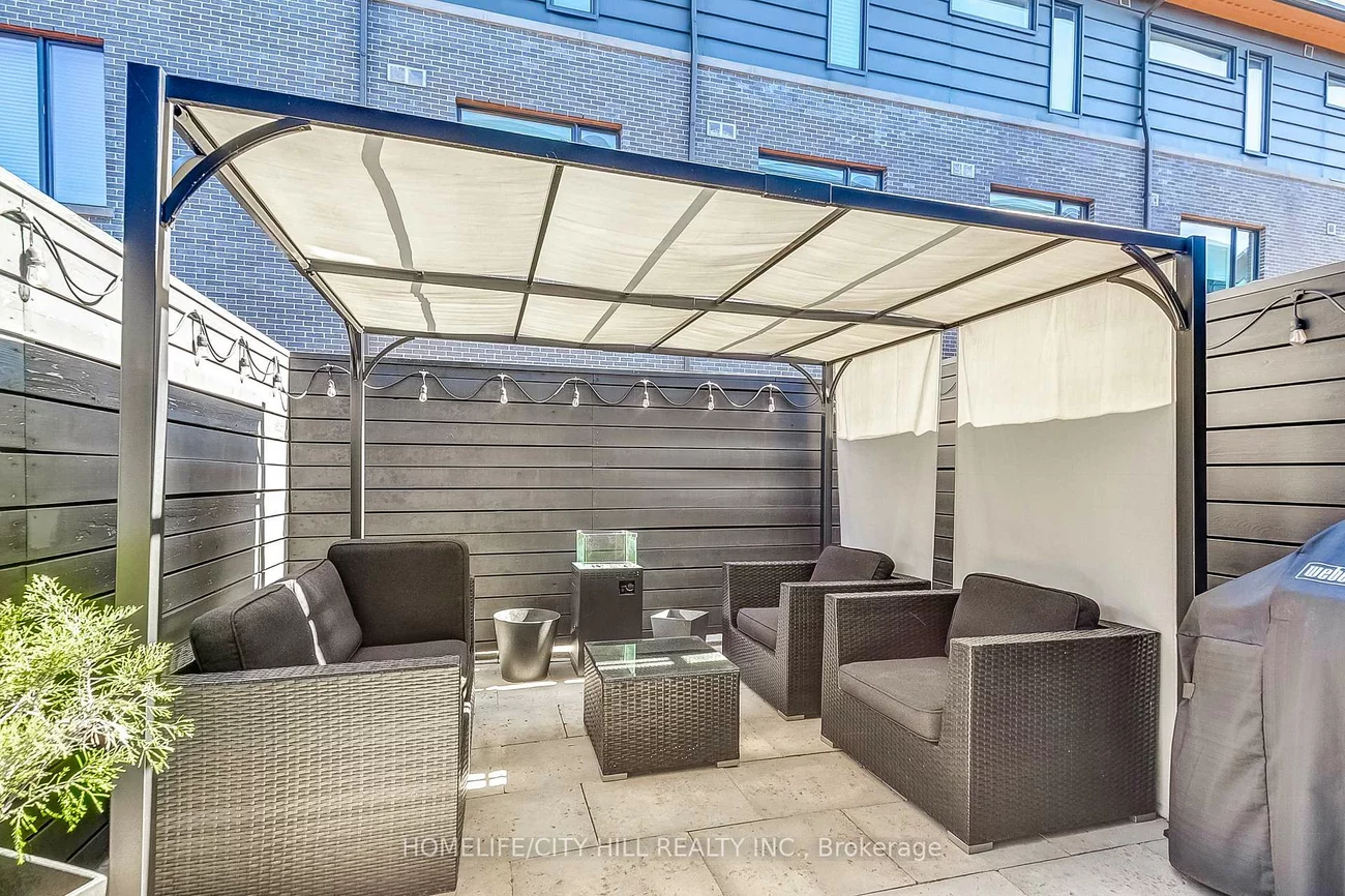 249, Claremont, Trinity-Bellwoods, Toronto