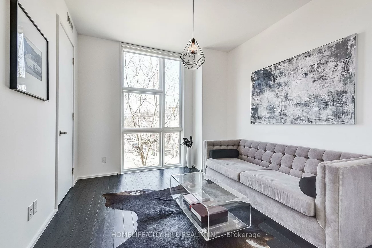 249, Claremont, Trinity-Bellwoods, Toronto