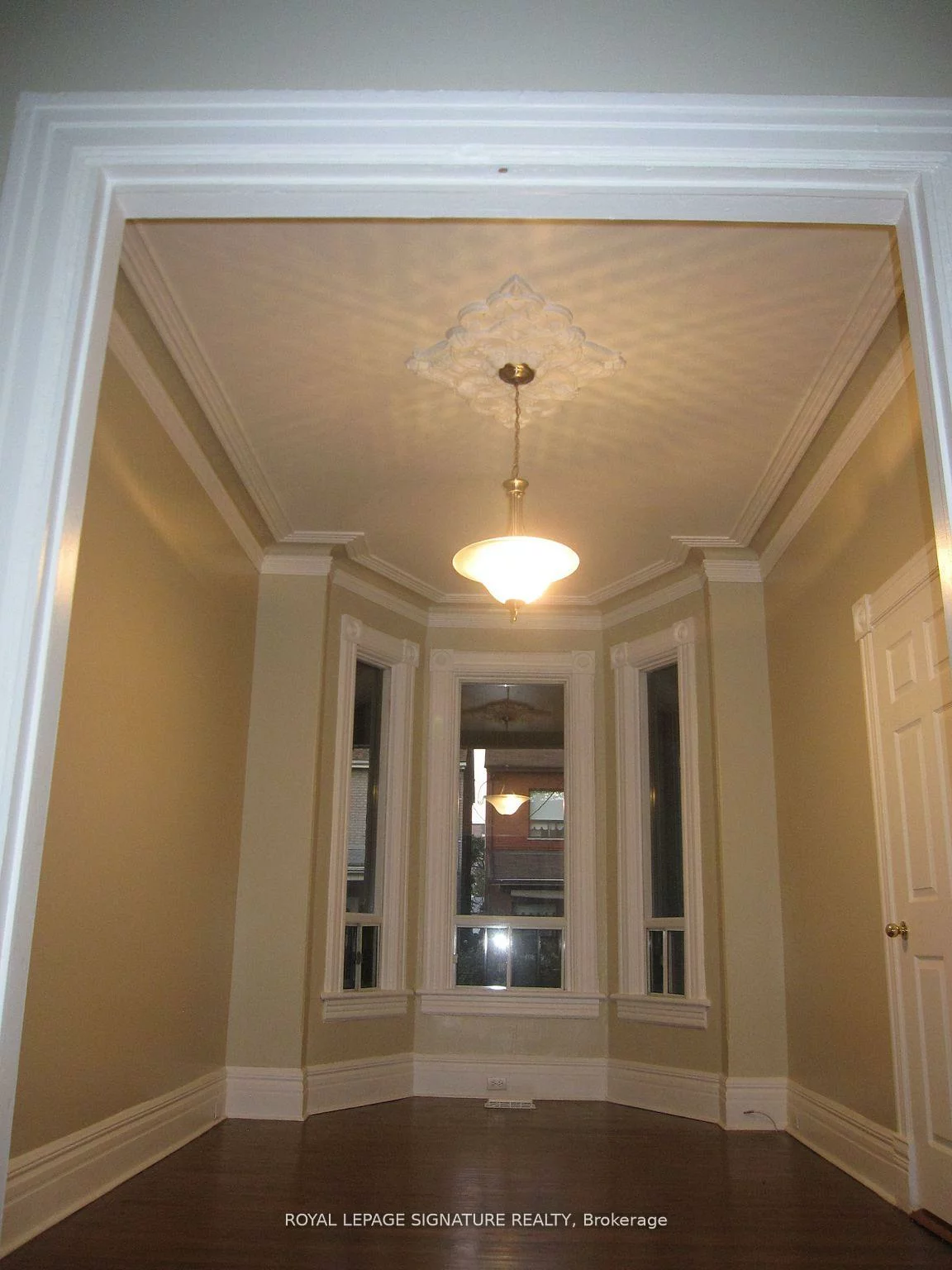102, Montrose, Trinity-Bellwoods, Toronto