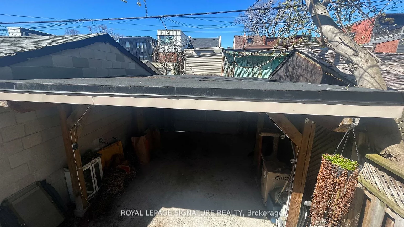 102, Montrose, Trinity-Bellwoods, Toronto
