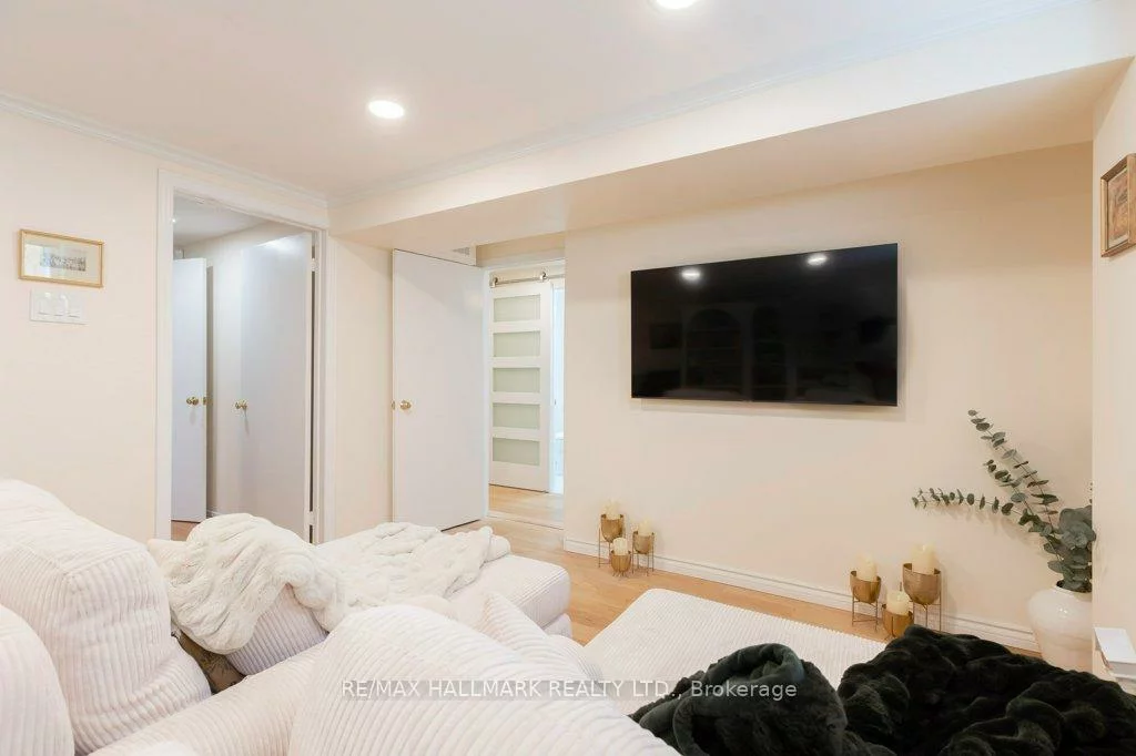 142, Aspenwood, Hillcrest Village, Toronto