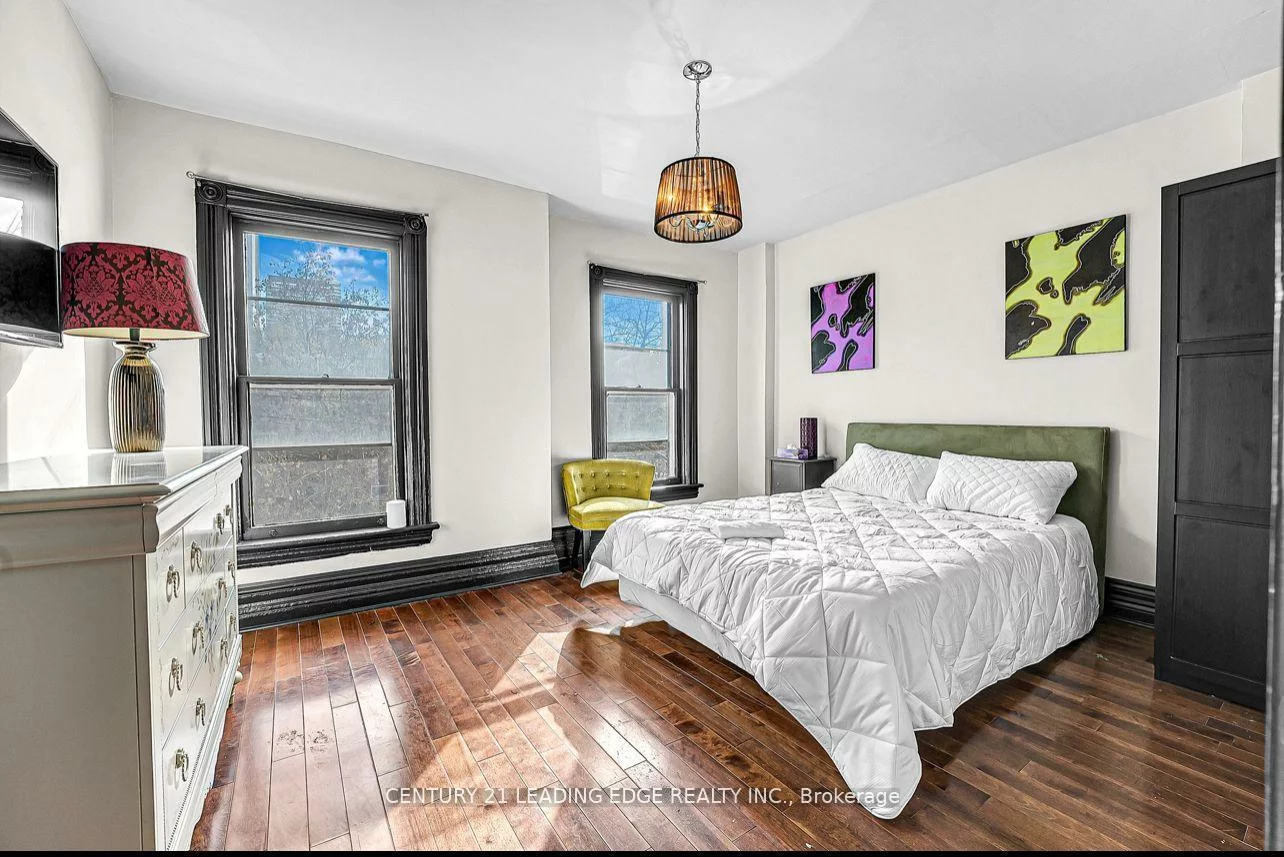 2, Monteith, Church-Yonge Corridor, Toronto
