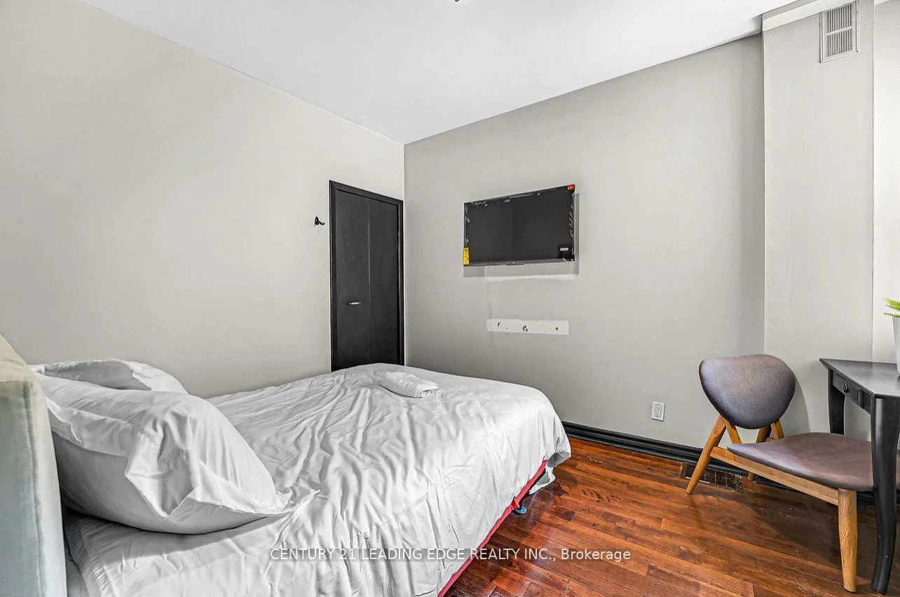 2, Monteith, Church-Yonge Corridor, Toronto