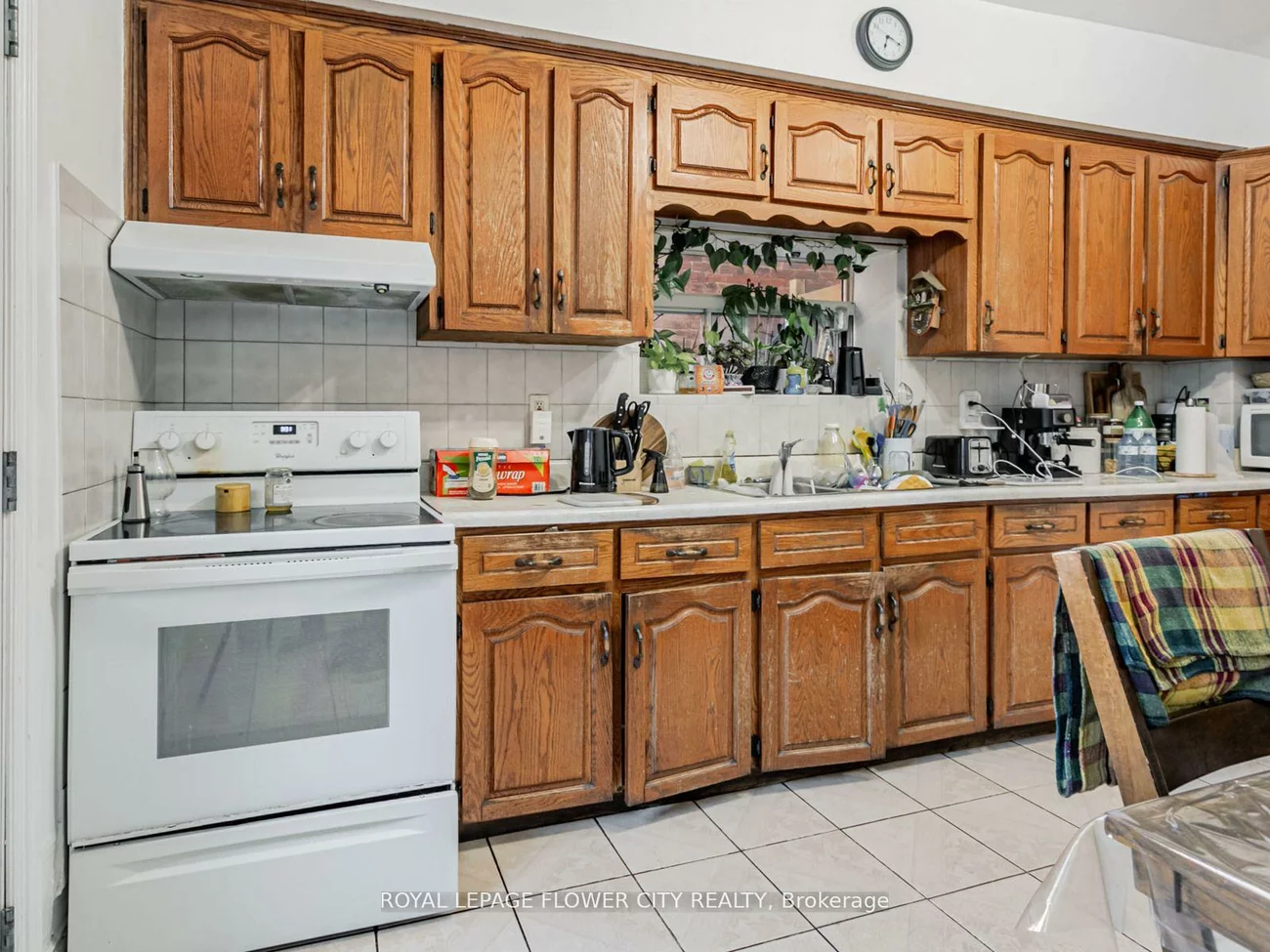 85, Gladstone, Little Portugal, Toronto