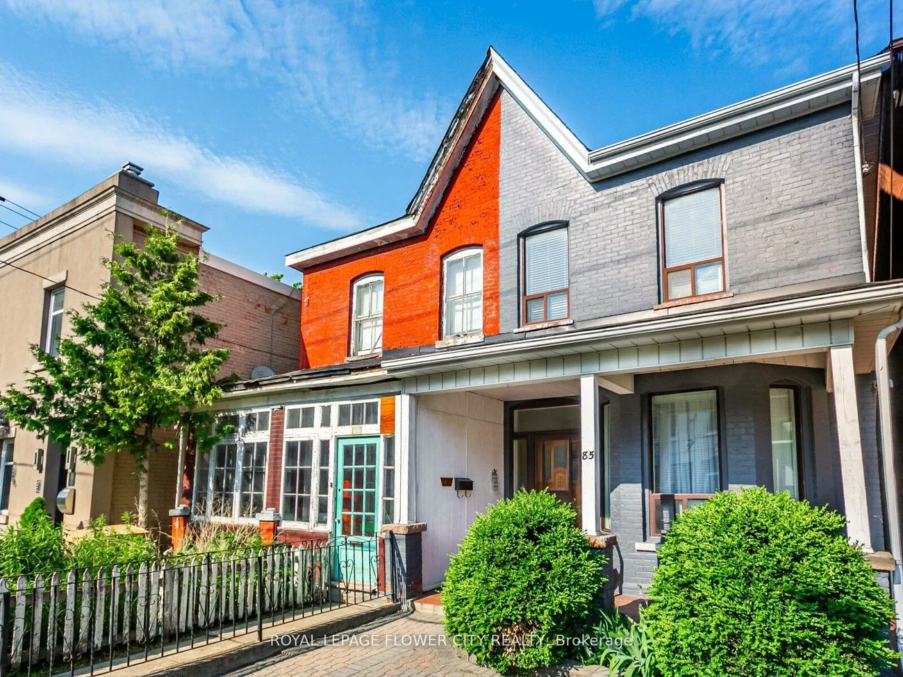 85, Gladstone, Little Portugal, Toronto
