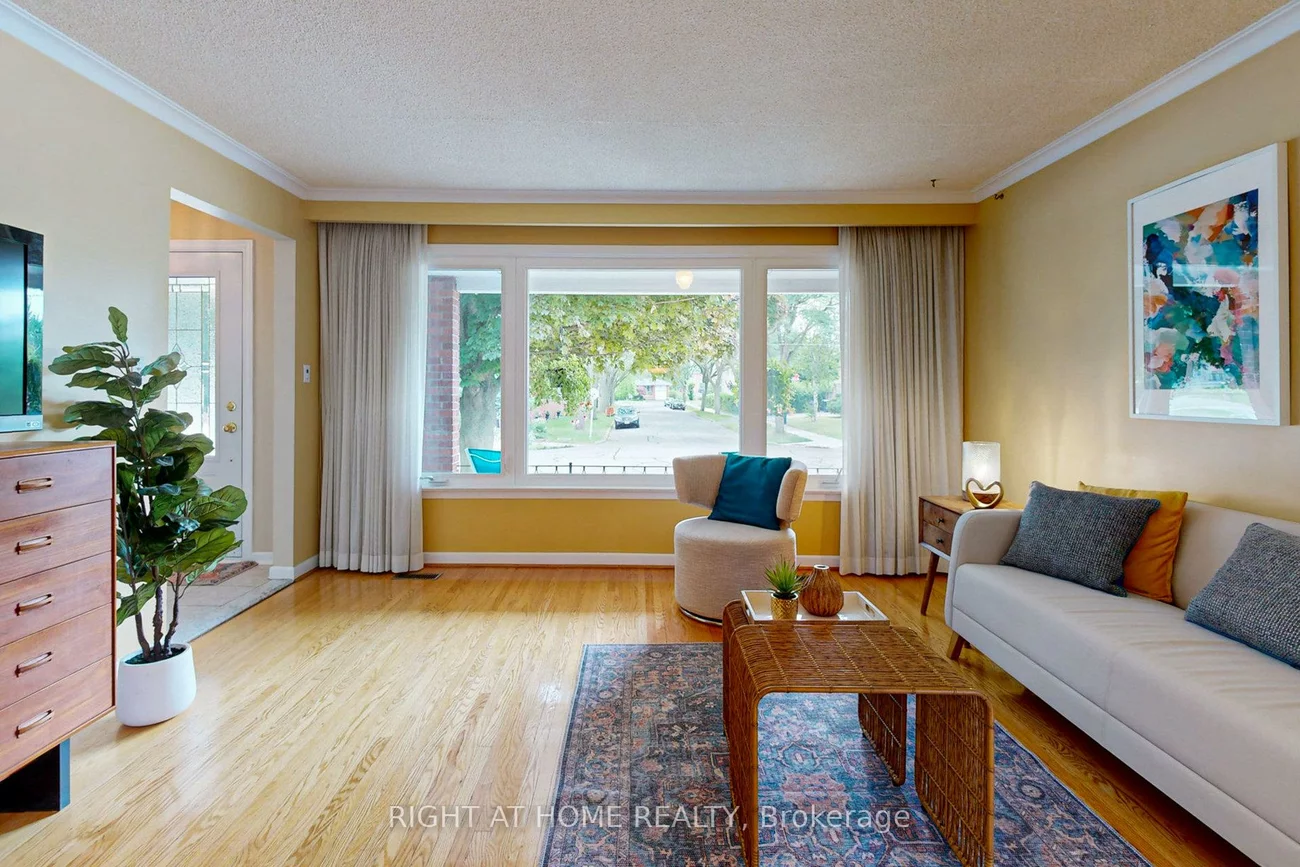 220, Homewood, Newtonbrook West, Toronto