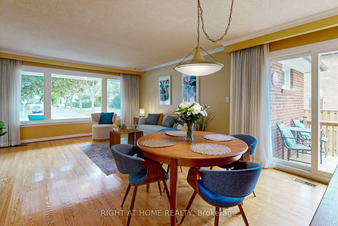 220, Homewood, Newtonbrook West, Toronto