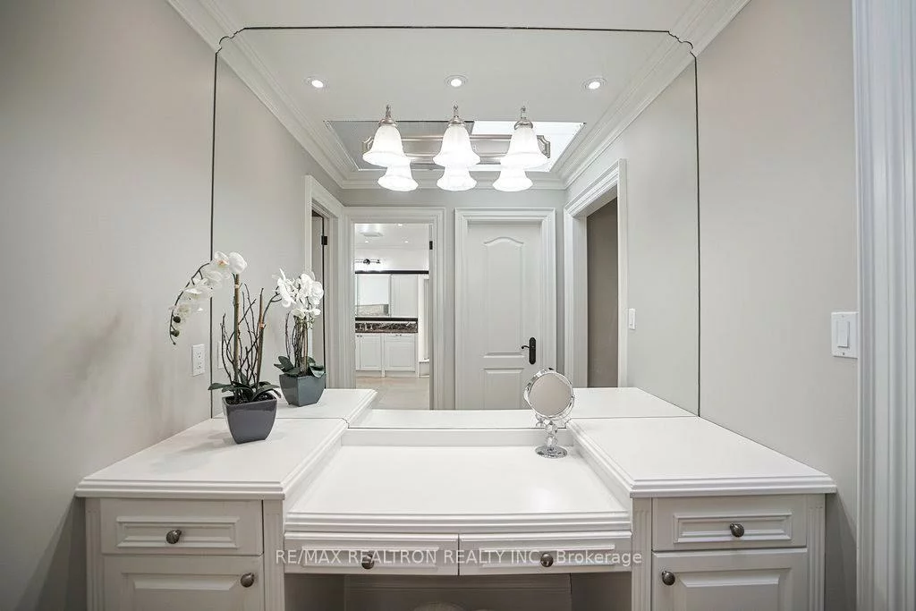 336, Brooke, Bedford Park-Nortown, Toronto