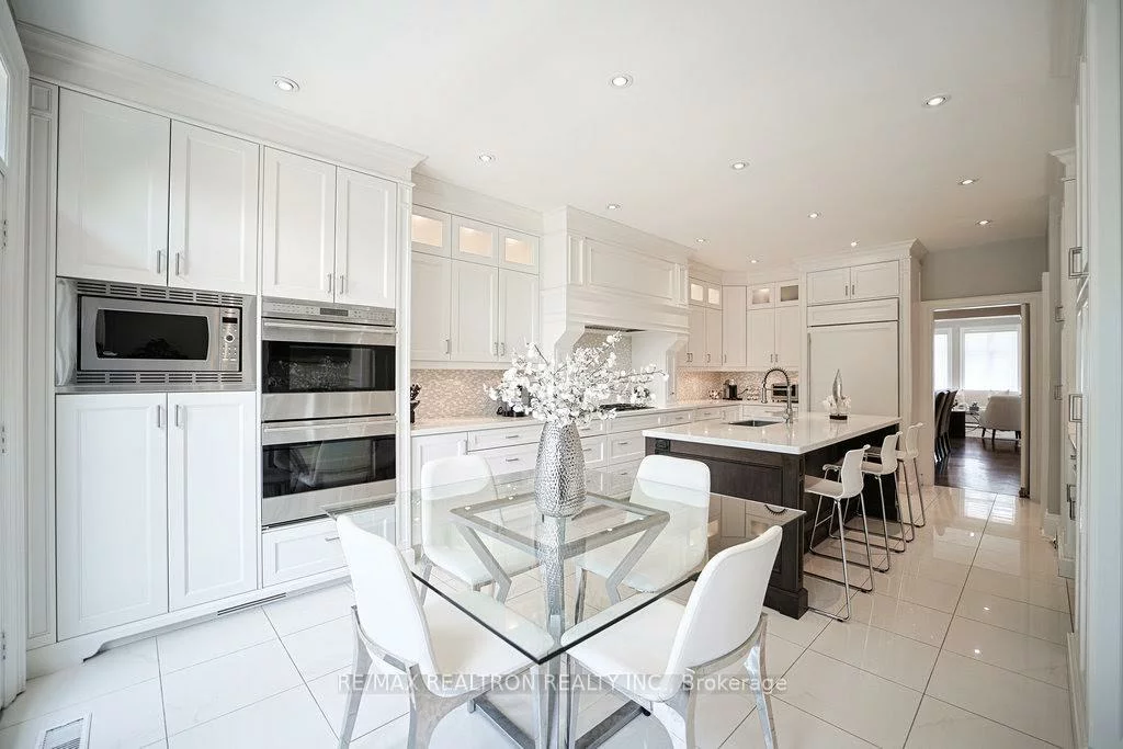 336, Brooke, Bedford Park-Nortown, Toronto