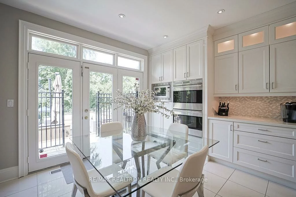 336, Brooke, Bedford Park-Nortown, Toronto