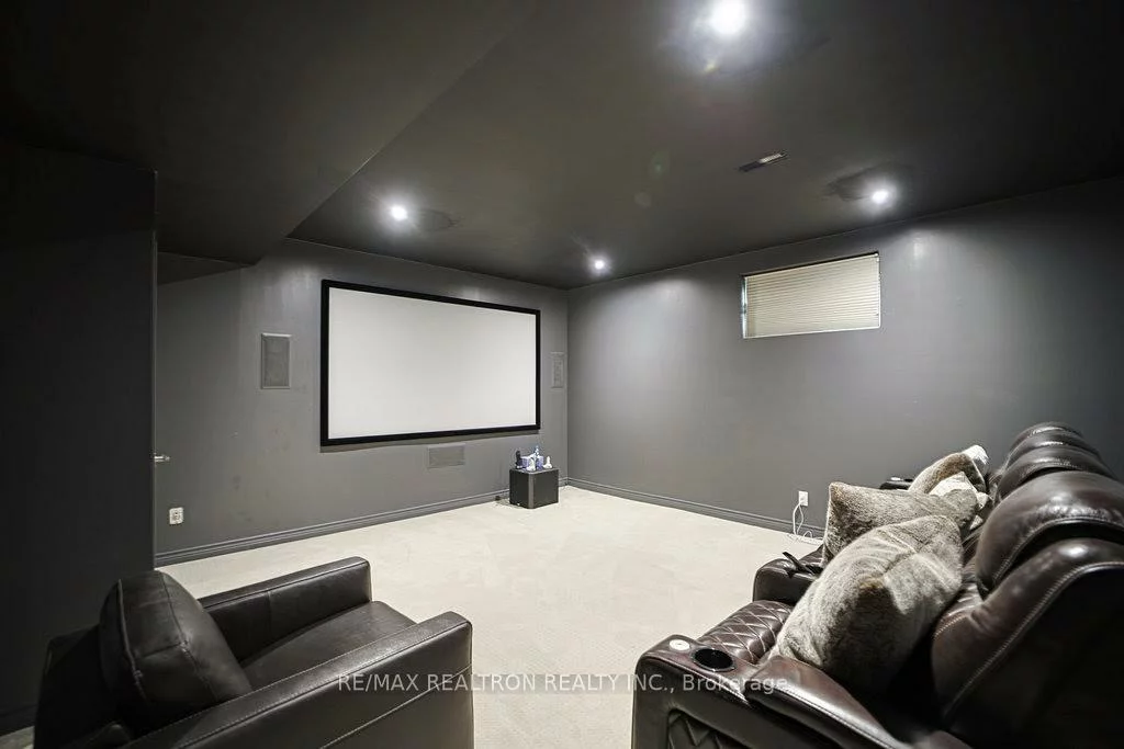 336, Brooke, Bedford Park-Nortown, Toronto