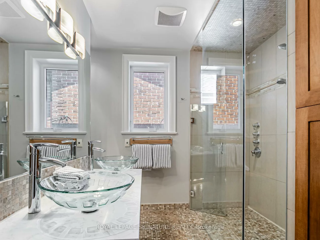 209, Arlington, Humewood-Cedarvale, Toronto