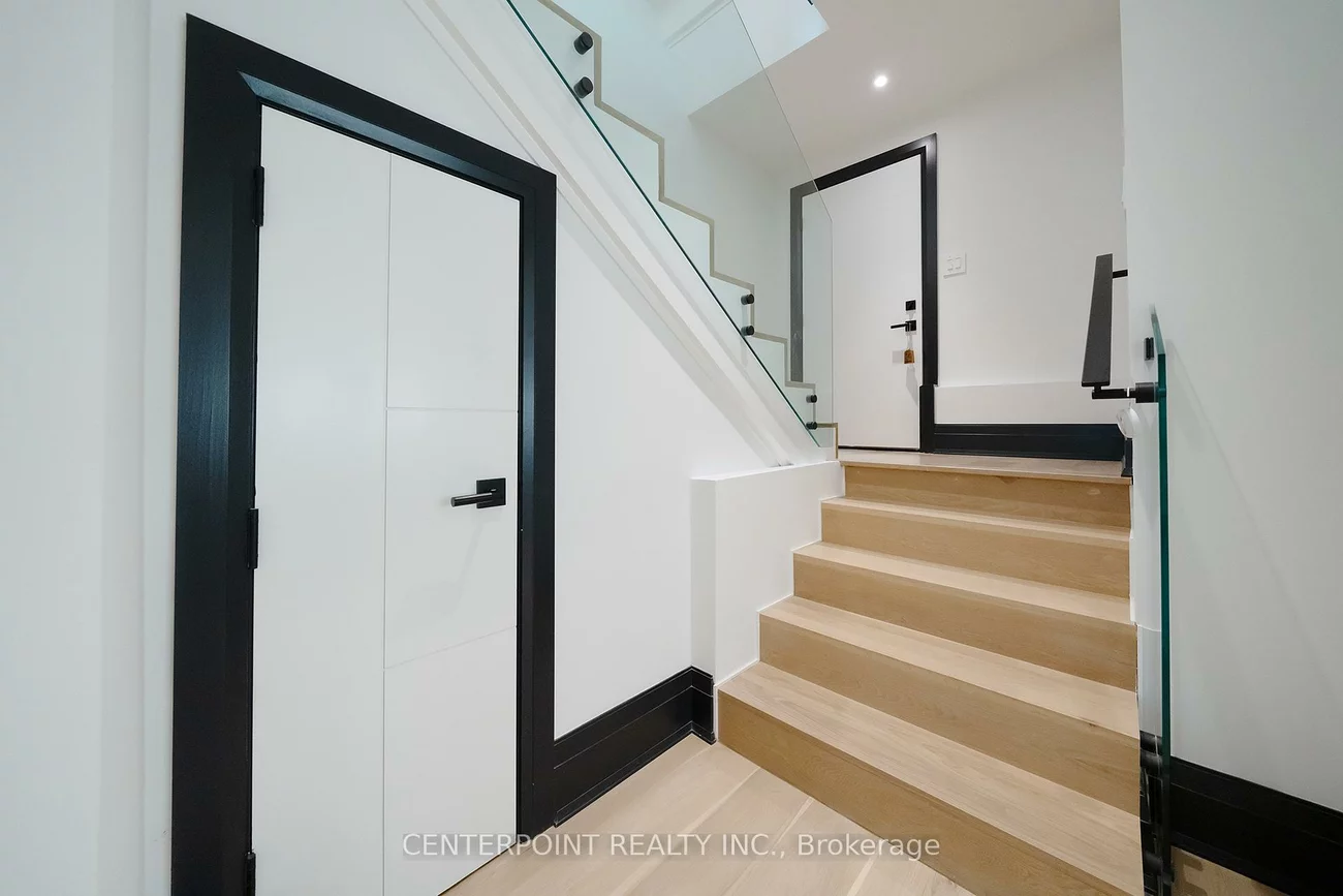30, Gilgorm, Forest Hill North, Toronto