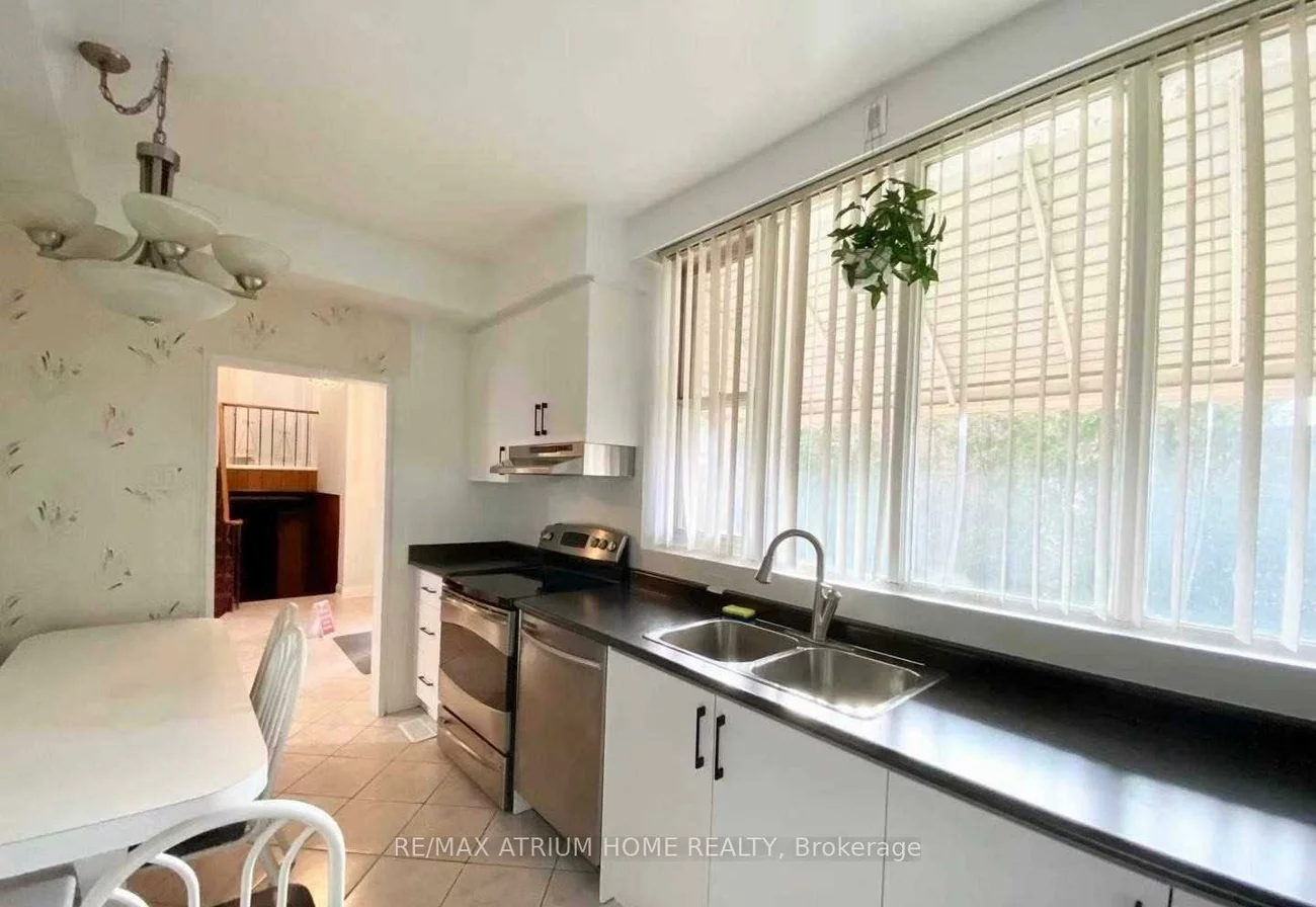 75, Stormont, Bedford Park-Nortown, Toronto