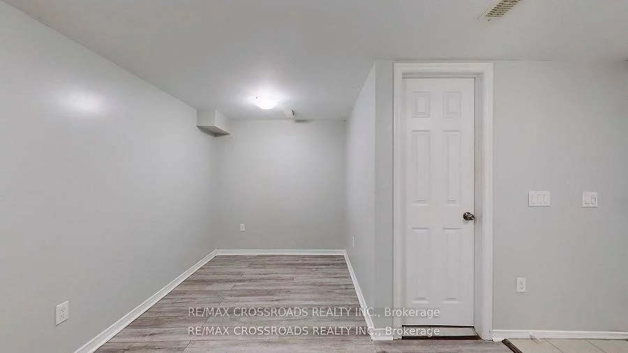 260, Connaught, Newtonbrook West, Toronto