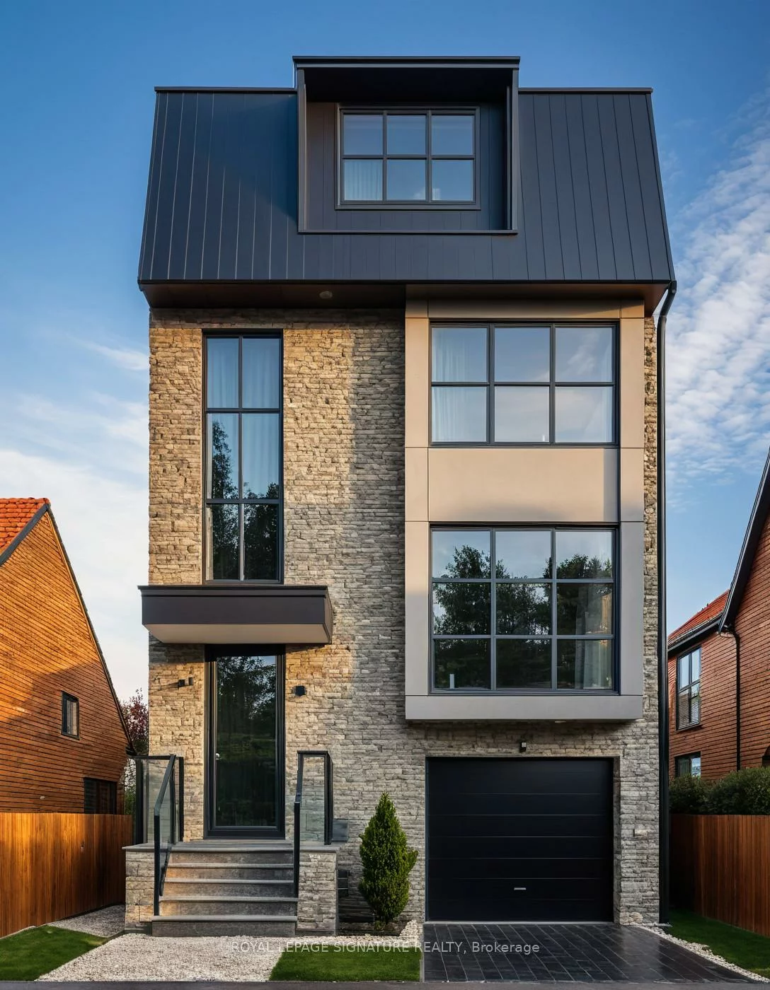 500, Atlas, Humewood-Cedarvale, Toronto