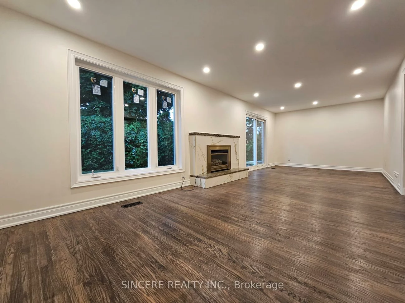 32, Colonnade, Bayview Woods-Steeles, Toronto