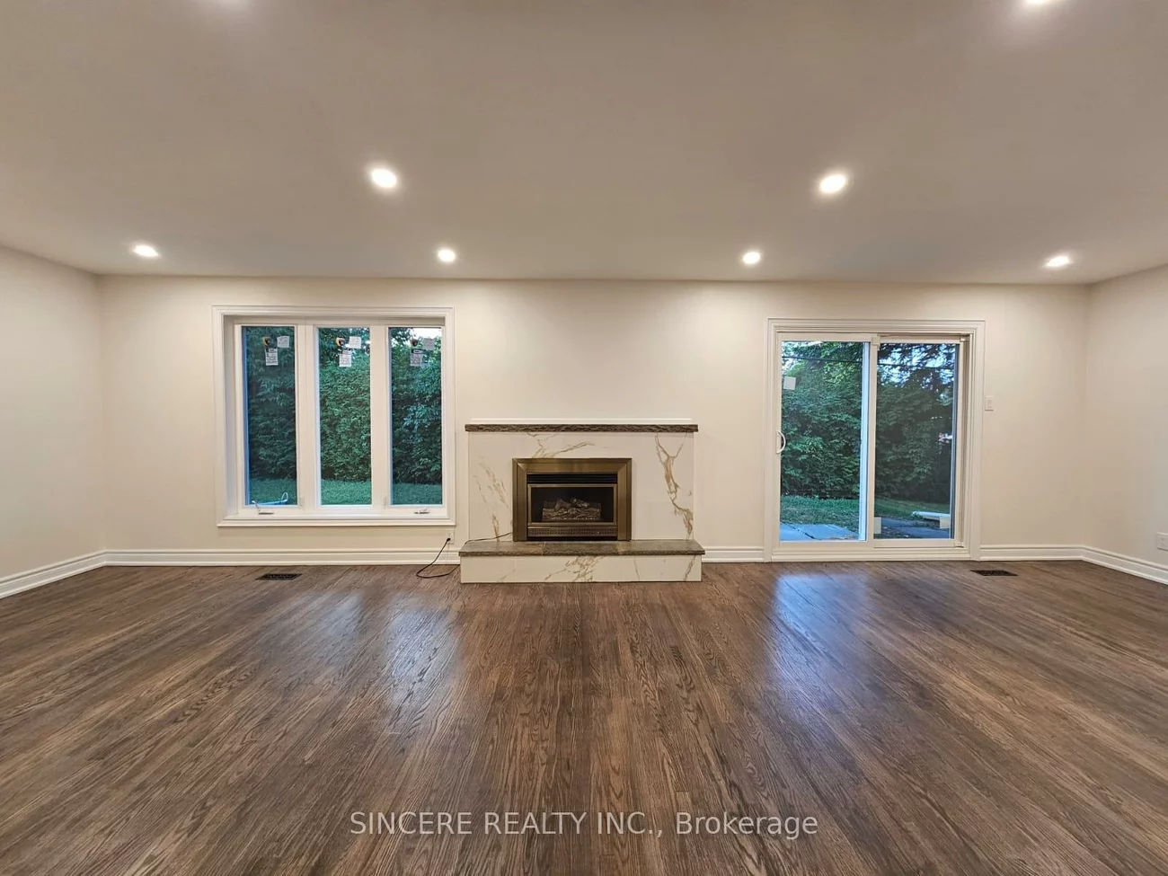 32, Colonnade, Bayview Woods-Steeles, Toronto